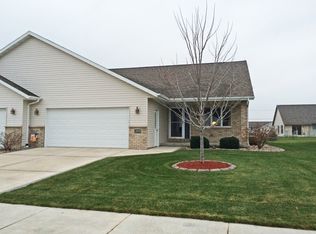 1300 Lavender Ln, Appleton, WI 54915