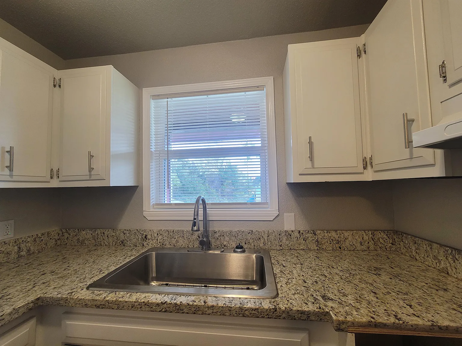 Southern Oaks - 24 — Photo 2