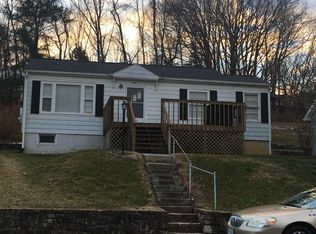 806 Hill Ave, Salem, VA 24153