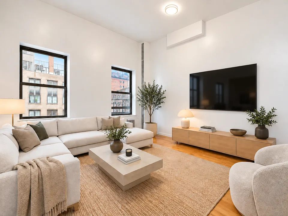 400 E 53rd St #2H