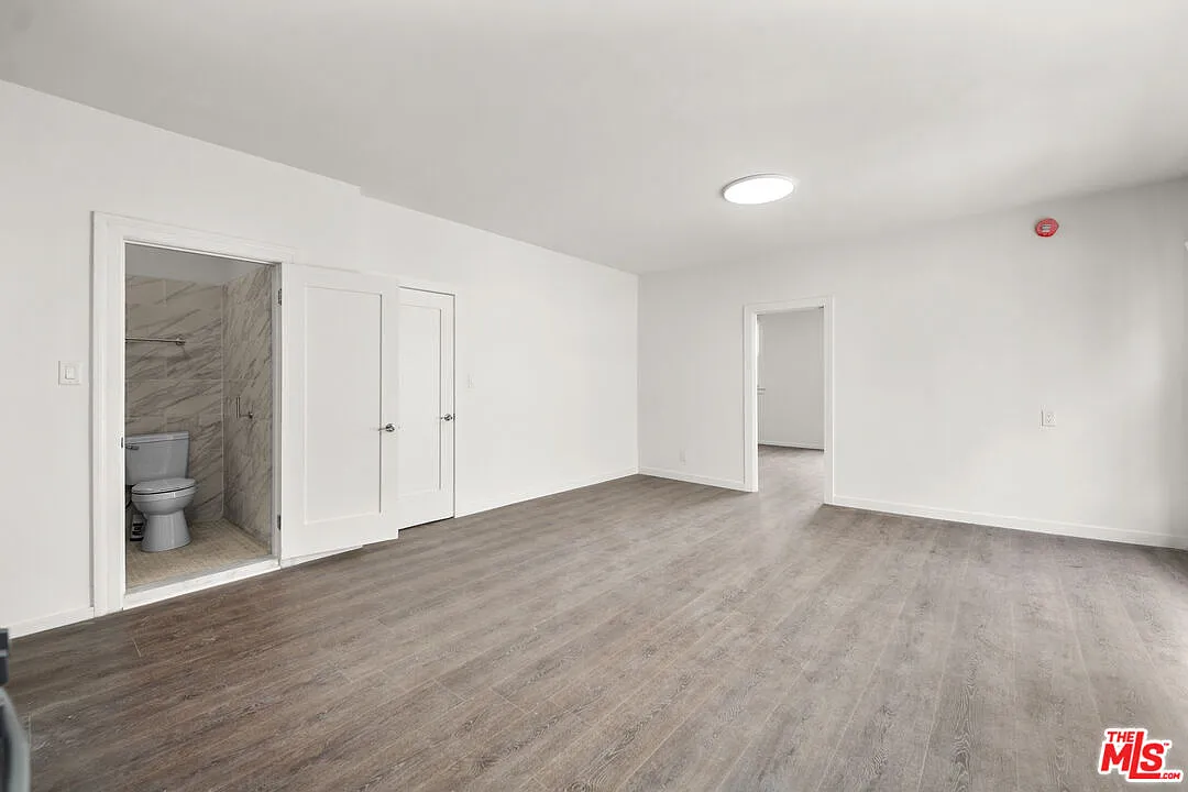 3 bed, 2.0 bath, 1260 sqft, $3,600 — Photo 3