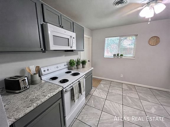 5th image of 1016 Magnolia St APT A