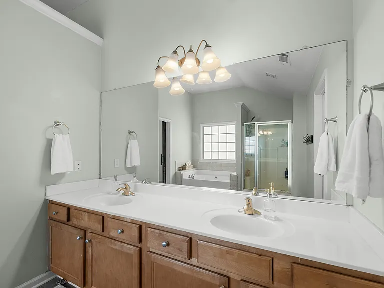 3947 Walnut Grove Way — Photo 14