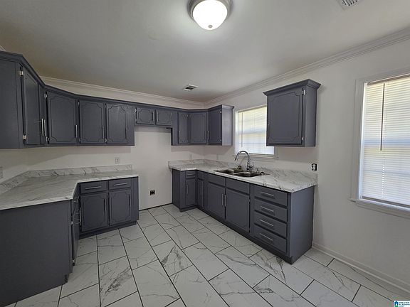4th image of 1823 A St