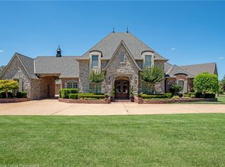 5 W Newhaven Ln, Rogers, AR 72758