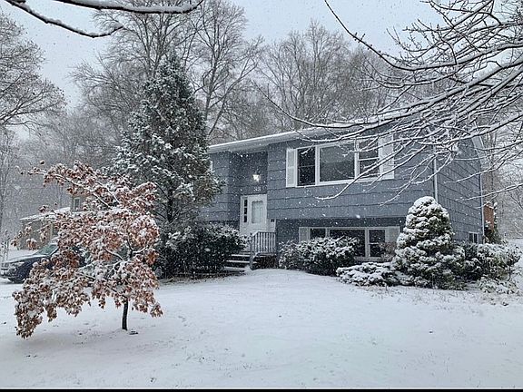 3rd image of 33 Kings Hwy