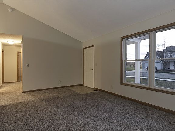 5th image of 1322 Abbington Ct