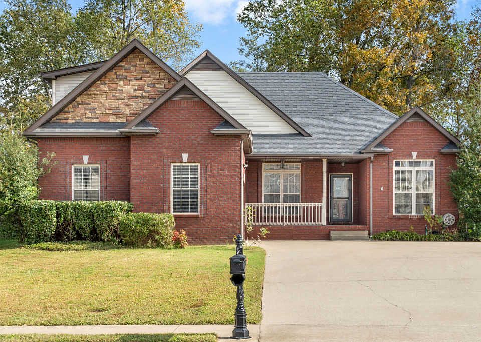 1st image of 1760 Apache Way