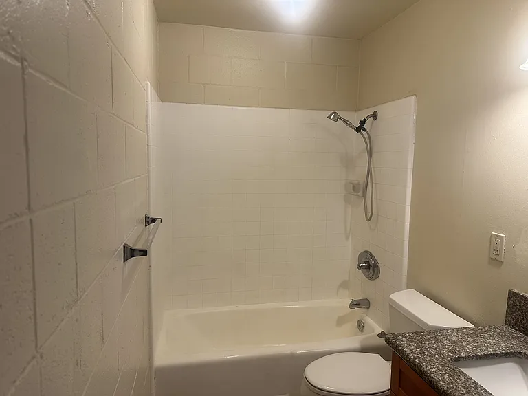 94-494 Farrington Hwy #204 — Photo 4
