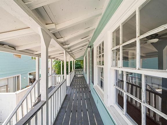 2nd image of 2404 Yoakum Blvd #2