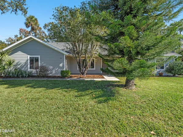 521 Pelican Bay Dr, Daytona Beach, FL 32119