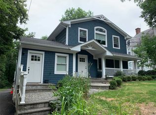 98 Nassau Rd, Huntington, NY 11743