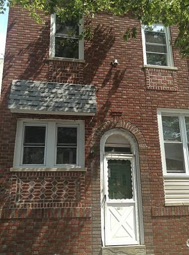 2nd image of 1213 Union St