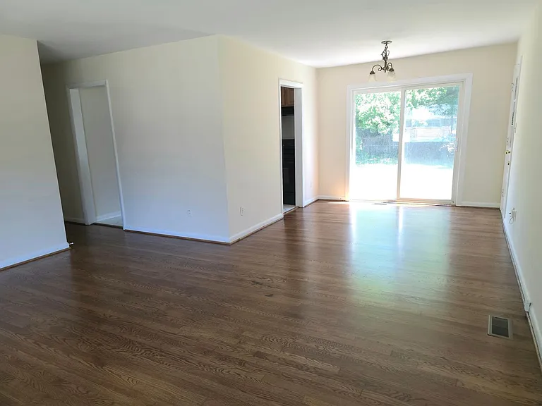 87 Kendall Dr — Photo 6