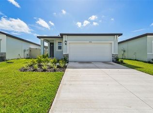 3706 Radiant Mountain Dr, Plant City, FL 33565