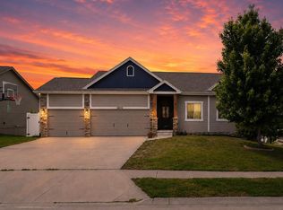 20313 Crystal Ave, Gretna, NE 68028