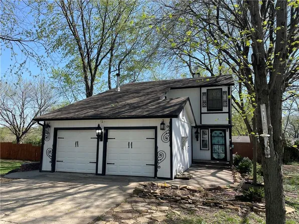 3801 W 24th Ter, Lawrence, KS 66047