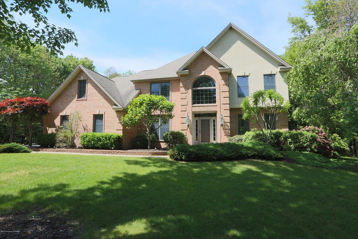 305 Deer Run Dr, Mountain Top, PA 18707 Zillow