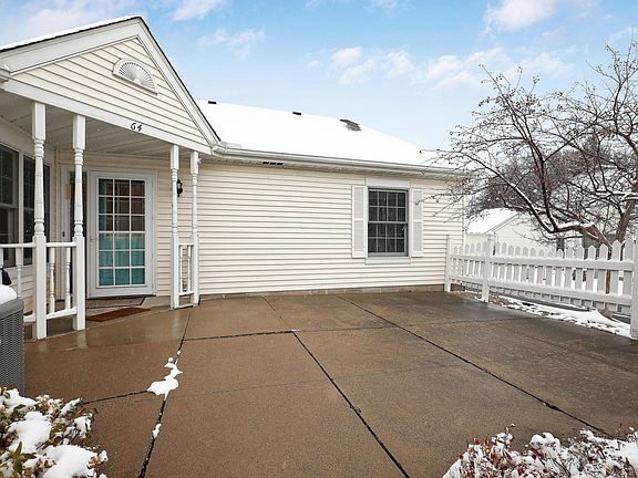 3rd image of 64 Thompson Ave W #43