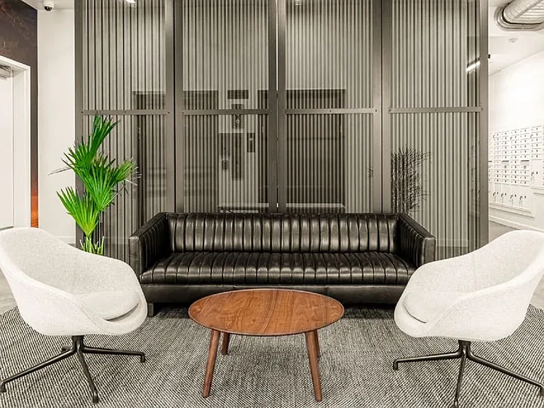 Nomad Apartments — Photo 8