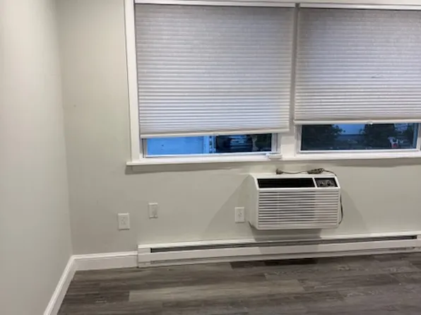 29 Oconnell Ave APT 2, Quincy, MA 02169