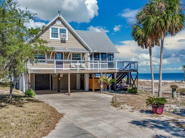 7 Bass St, Panacea, FL 32346