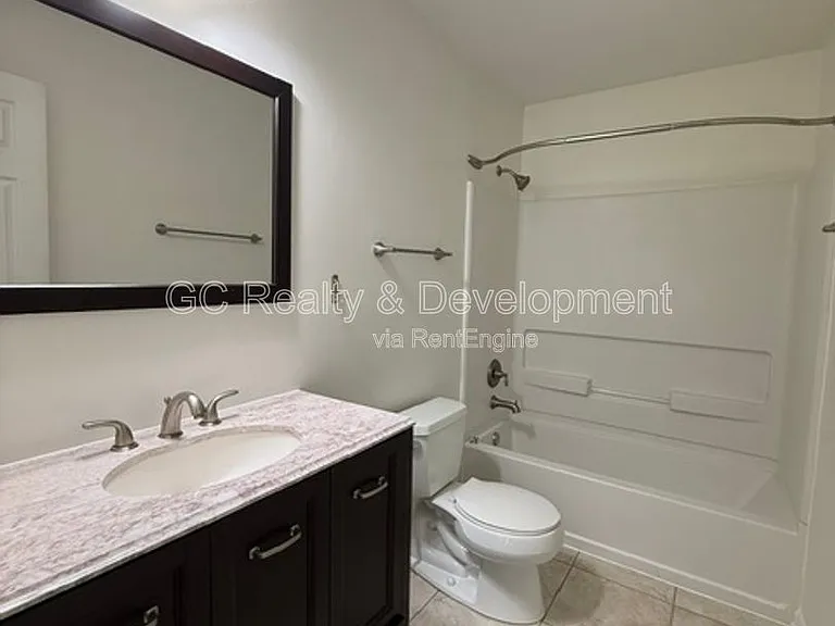 1016 Turin Dr — Photo 8