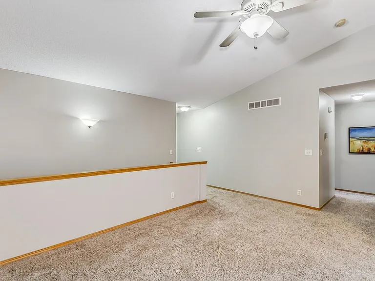 601 W Autumn Ridge Ct — Photo 4