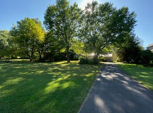 2830 Hill Rd, Vienna, VA 22181