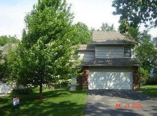 709 Wauconda Rd, Wauconda, IL 60084