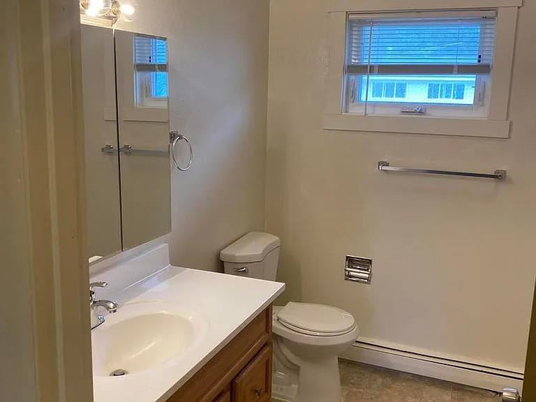 450 Dailey Ave — Photo 10