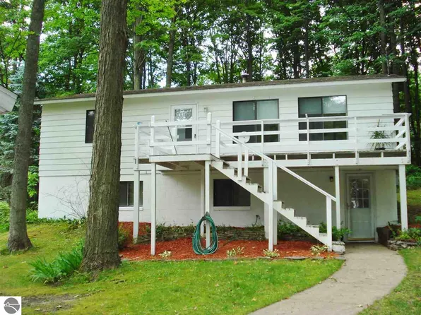 5245 S East Torch Lake Dr, Bellaire, MI 49615