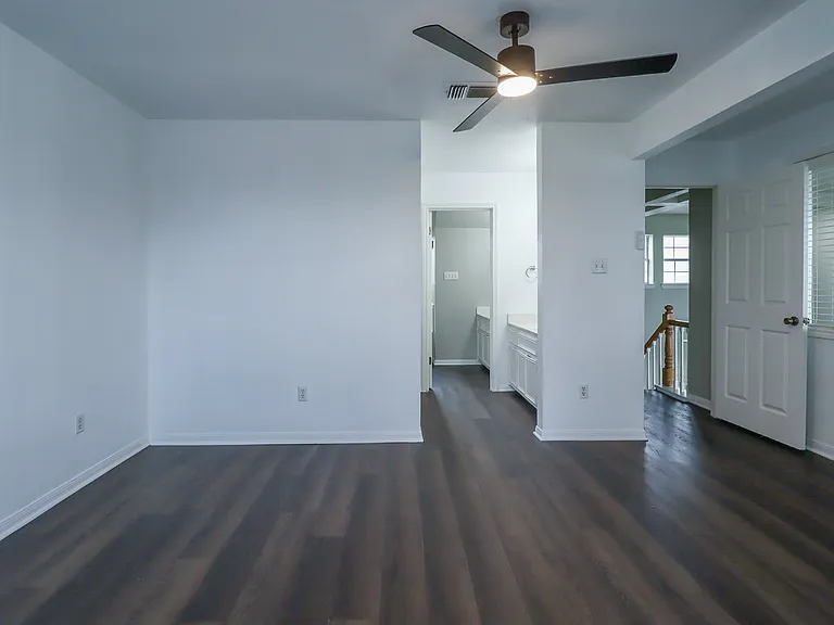 1810 Mesa Oaks Cir — Photo 18