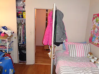 Sold by Thomas Lipovetsky, LREB