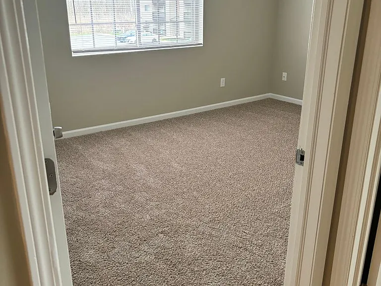 Lakepointe Apartment Homes — Photo 24