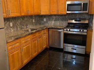 90-34 171st St #1E, Jamaica, NY 11432