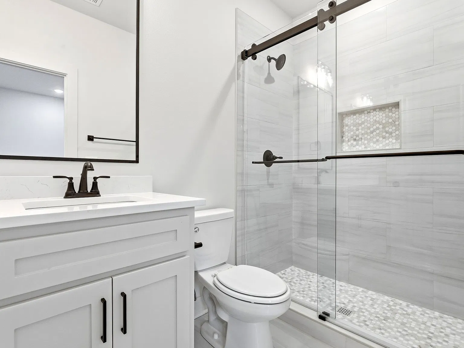 3 bed, 1650 sqft, $2,500 — Photo 4