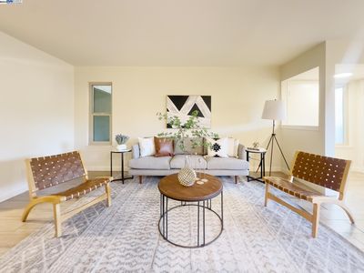 67 Las Moradas Cir, San Pablo, CA, 94806