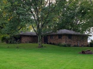 11004 N Kennedy Hill Rd, Byron, IL 61010