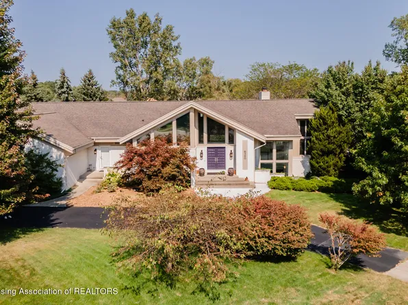 6380 Island Lake Dr, East Lansing, MI 48823