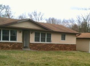 1084 Cedar Creek Rd, Carbondale, IL 62903