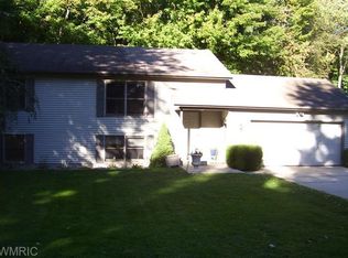 4312 46th St, Holland, MI 49423
