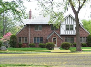 33 Chesterfield Rd, Newton, MA 02465