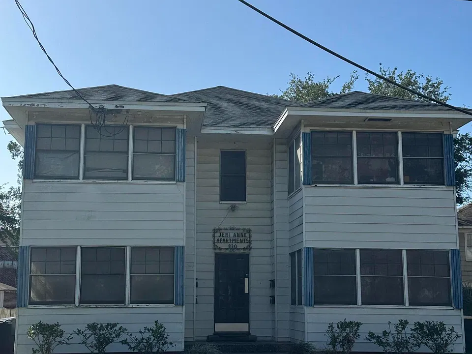 830 Phillips St #1