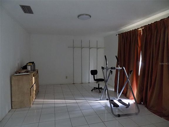 2nd image of 1827 NW 39th Ter