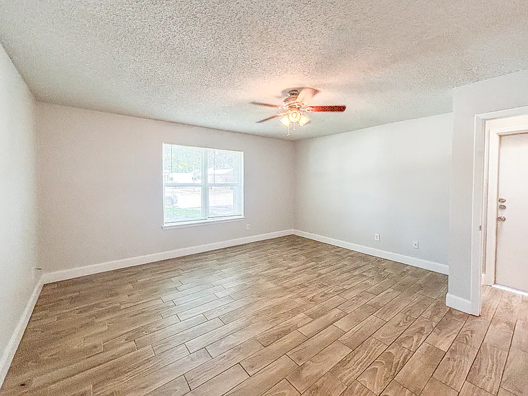 8634 Westgrove Dr — Photo 21
