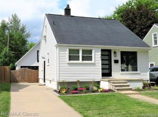 1481 E Lincoln St, Birmingham, MI