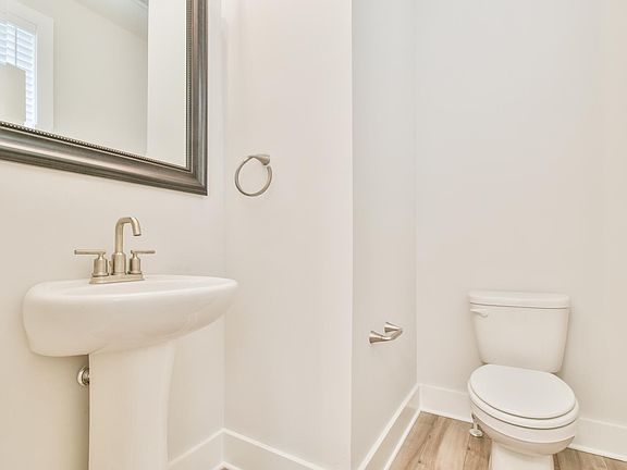 4th image of 250 Dilbeck Pl NE