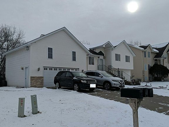 3rd image of 5105 Kings Cir N