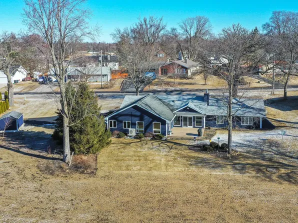 3057 South STREET, East Troy, WI 53120